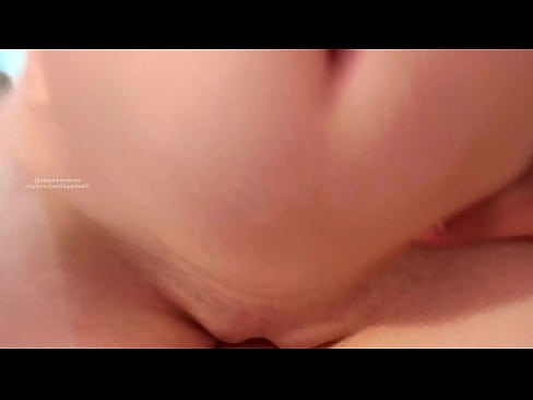 ❤️ Spím v izbe svojej sestry a tak som sa zobudila ❤❌ Krásne porno na nás ❌️❤