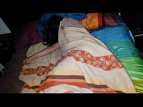 ❤️ Nevlastný syn nadáva svojej mladej nevlastnej matke, zatiaľ čo ona spí. ❤❌ Krásne porno na nás ❌️❤